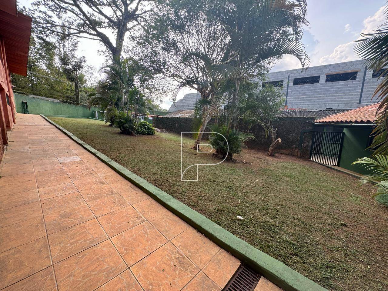 Casa à venda com 8 quartos, 698m² - Foto 10