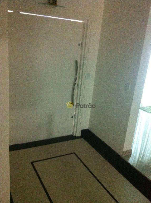 Sobrado à venda com 3 quartos, 557m² - Foto 19