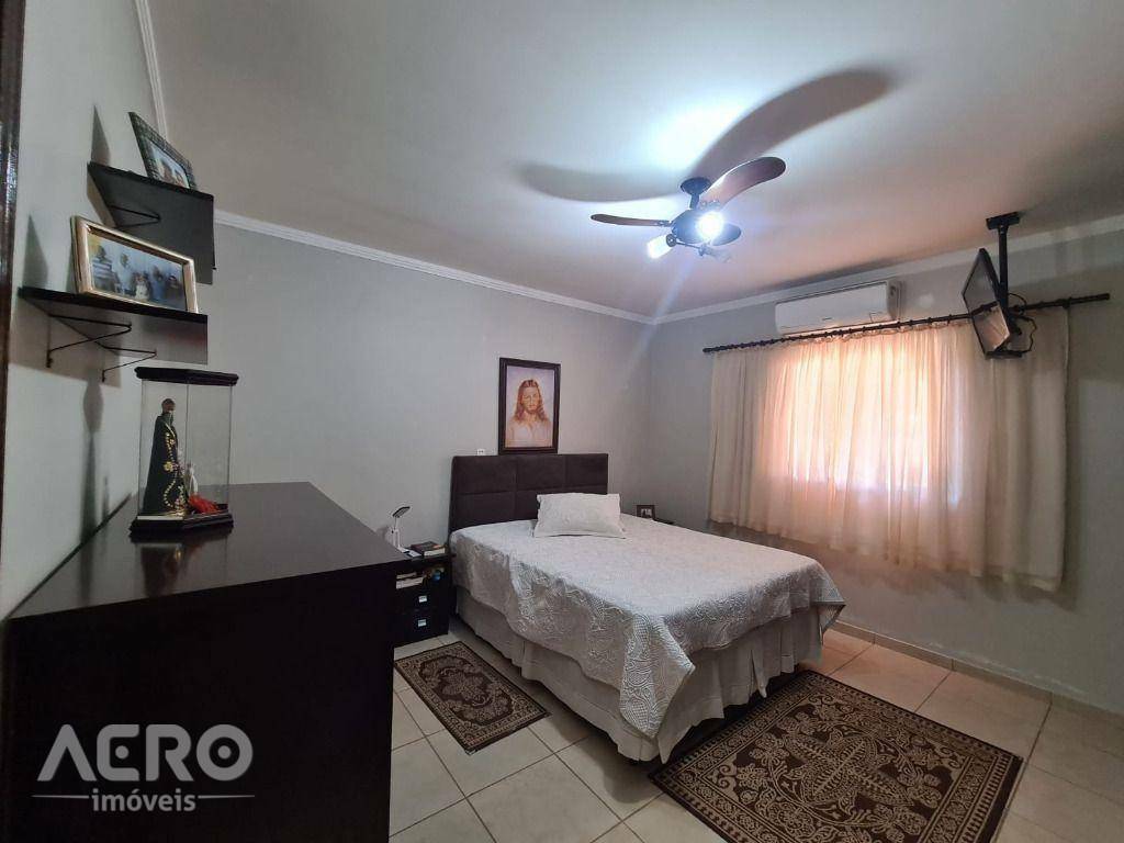 Chácara à venda com 4 quartos, 450m² - Foto 26