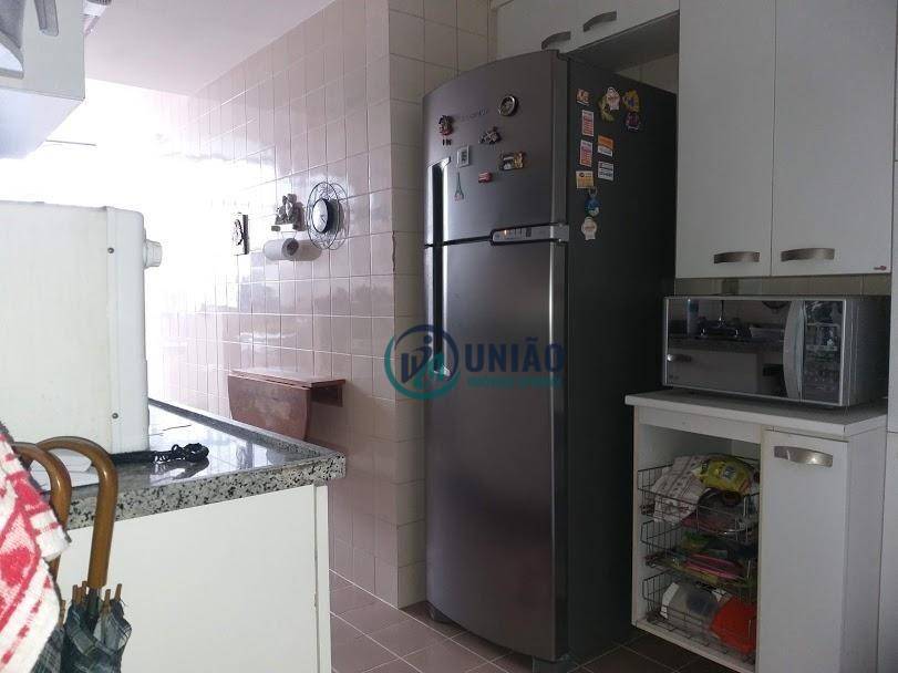 Apartamento à venda com 2 quartos, 80m² - Foto 14