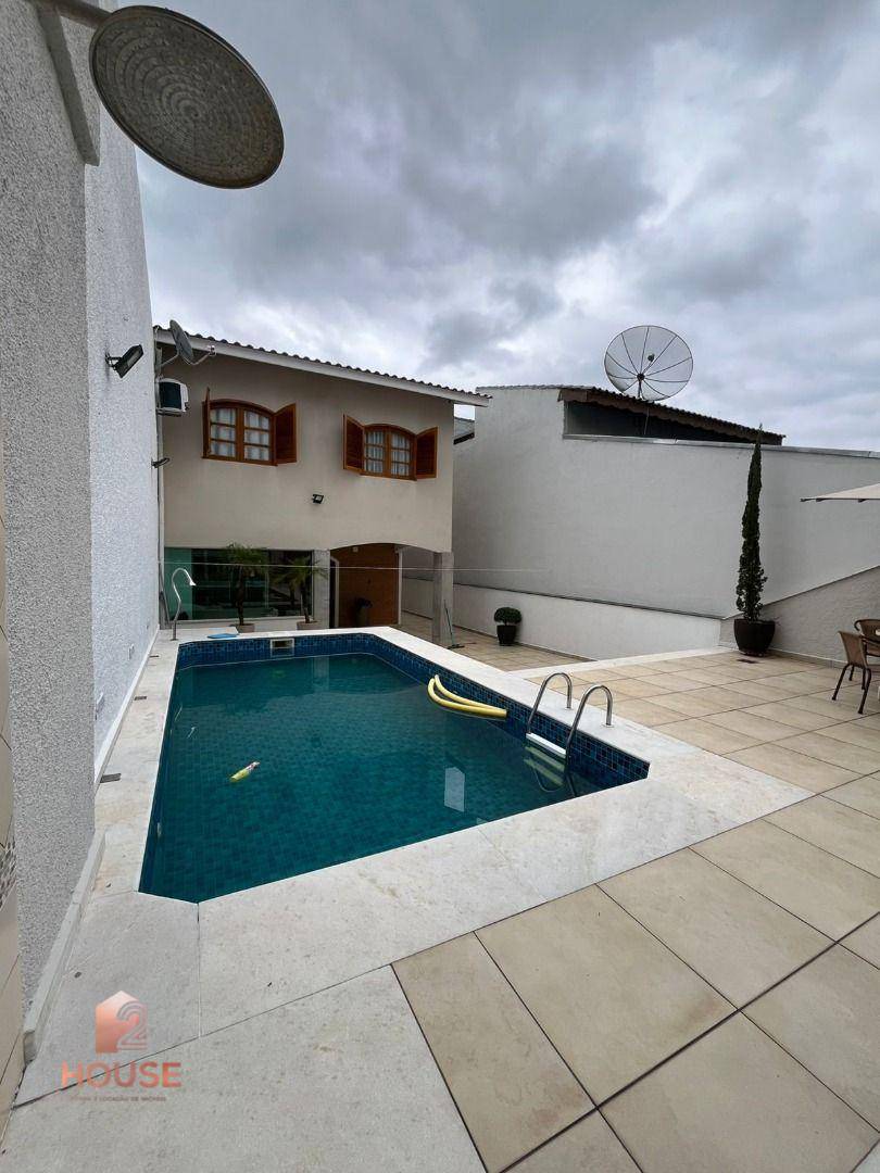 Casa, 3 quartos, 477 m² - Foto 2