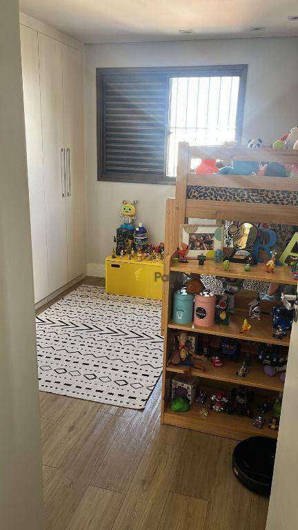 Apartamento para alugar com 3 quartos, 135m² - Foto 6