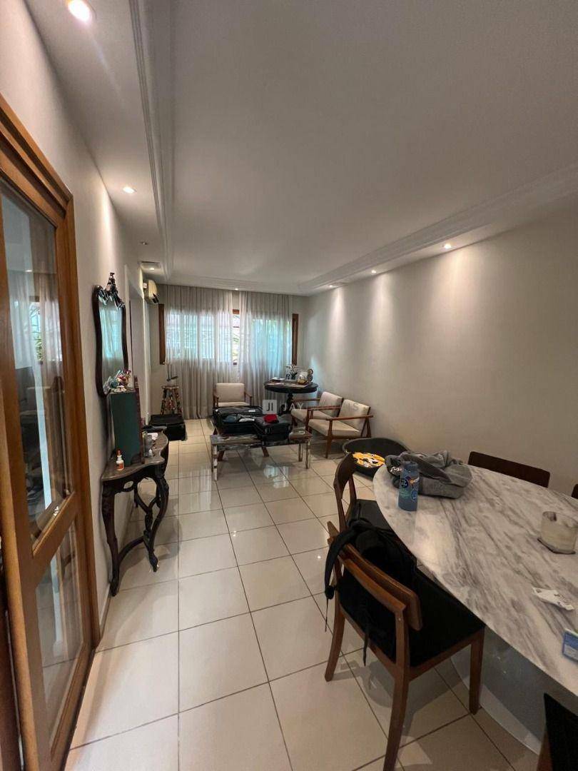 Sobrado à venda com 3 quartos, 200m² - Foto 3