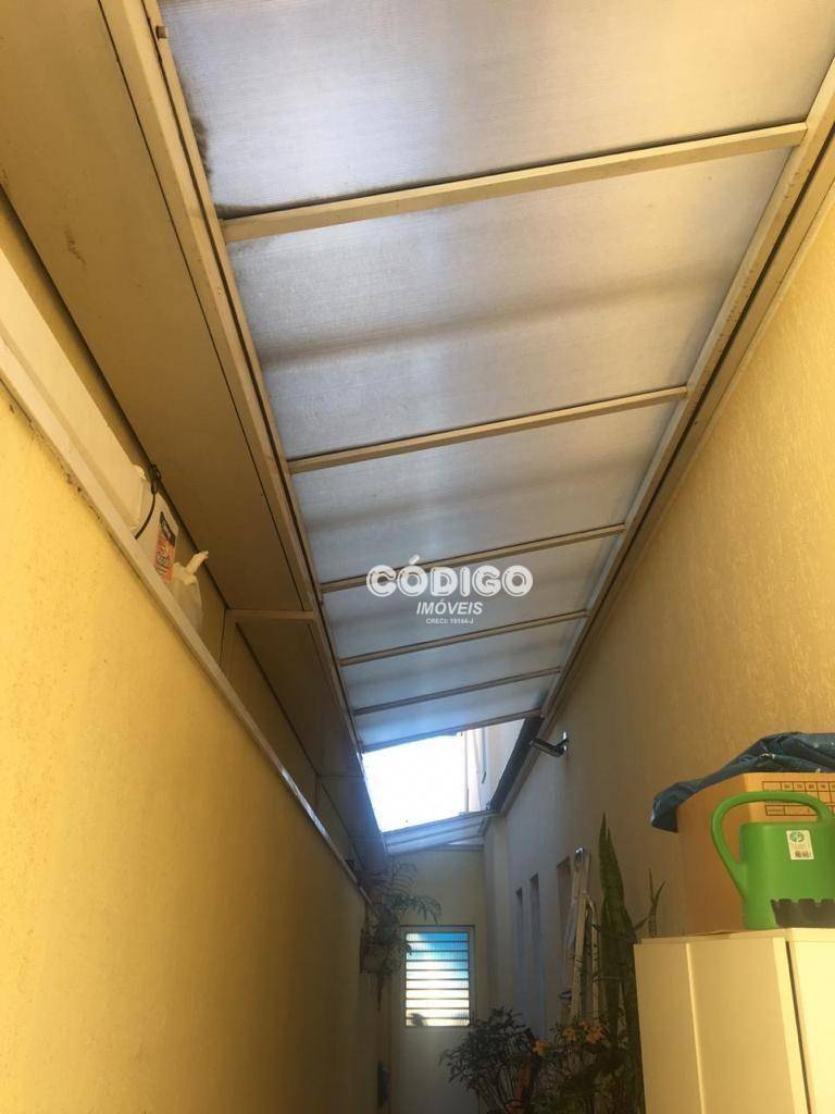 Sobrado à venda com 3 quartos, 141m² - Foto 4