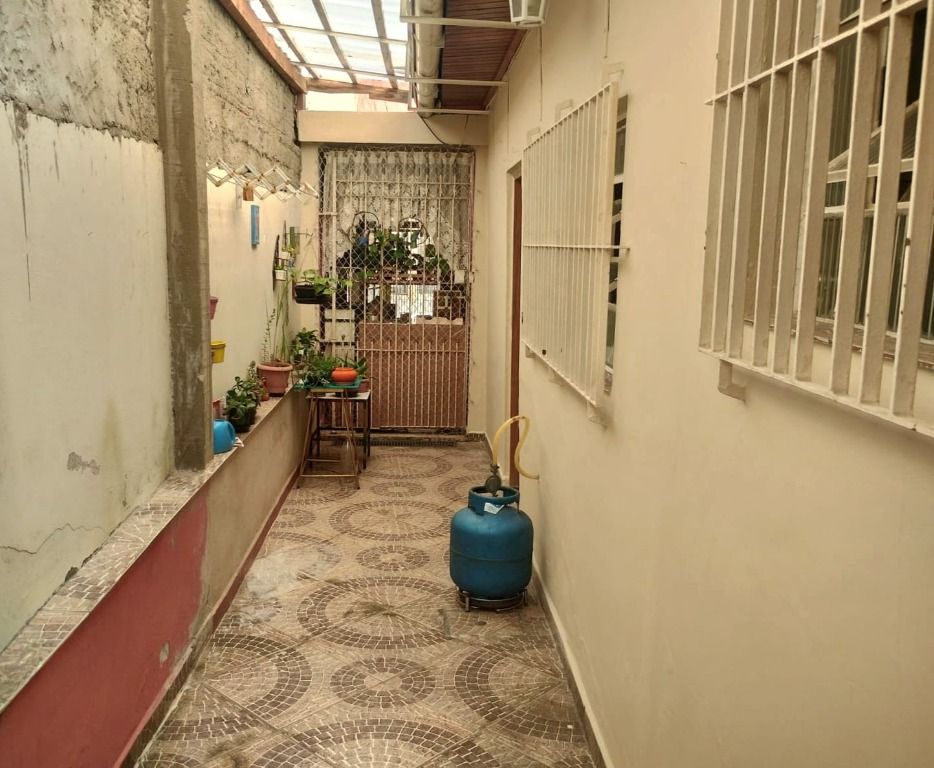 Casa à venda com 3 quartos, 75m² - Foto 3