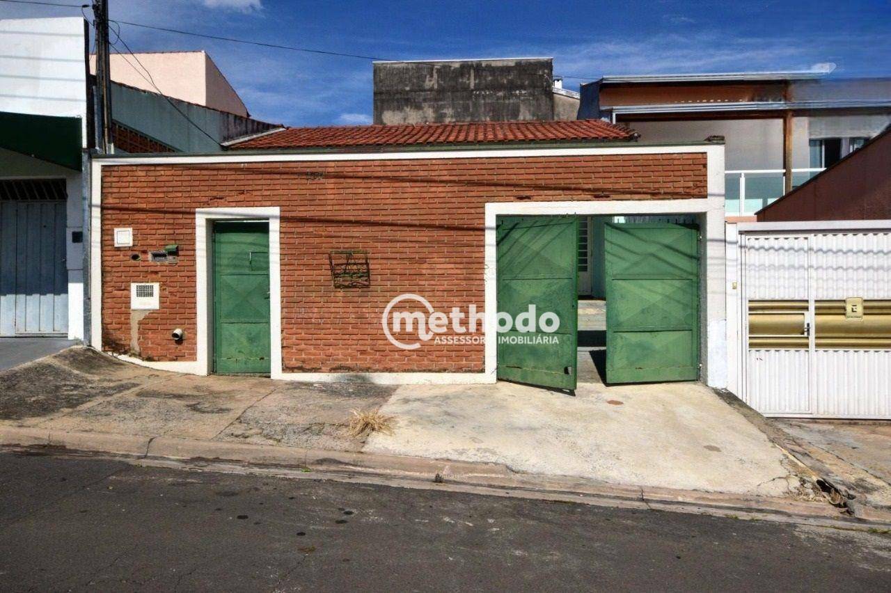 Casa à venda com 5 quartos, 250m² - Foto 1