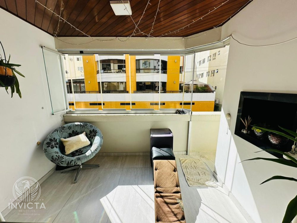 Apartamento à venda com 2 quartos, 126m² - Foto 1