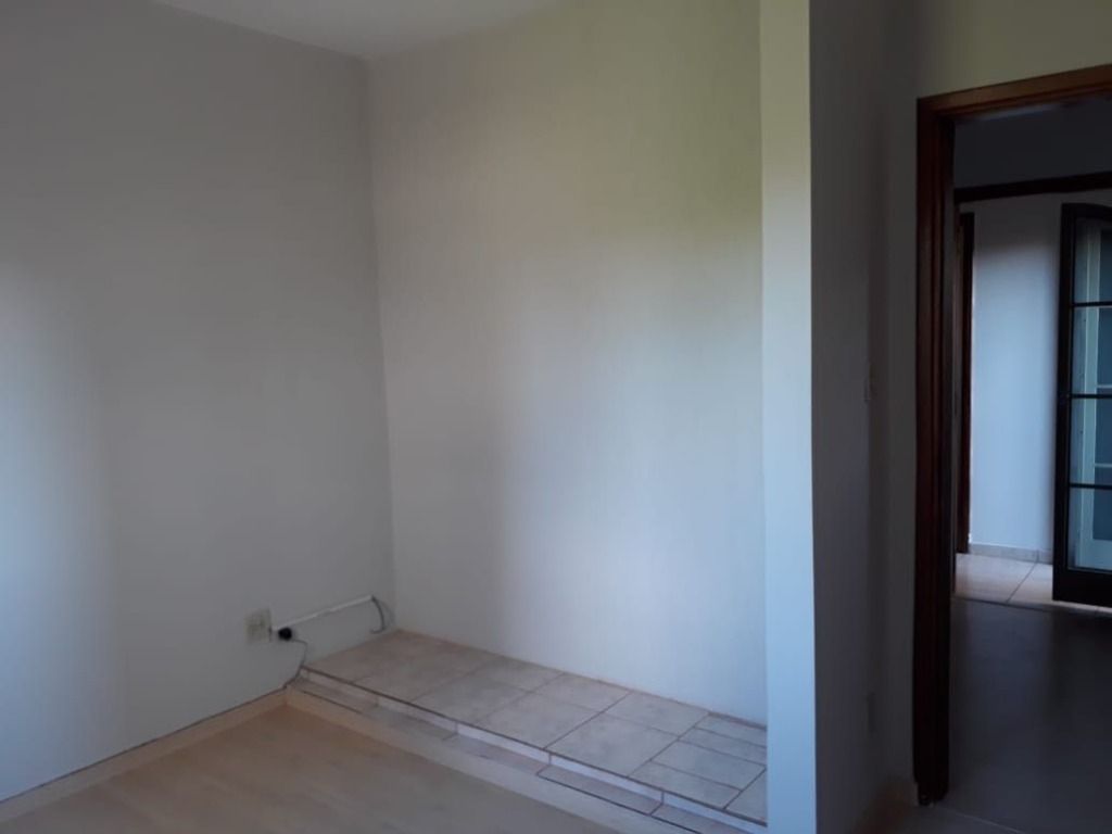 Casa à venda com 3 quartos, 105m² - Foto 8