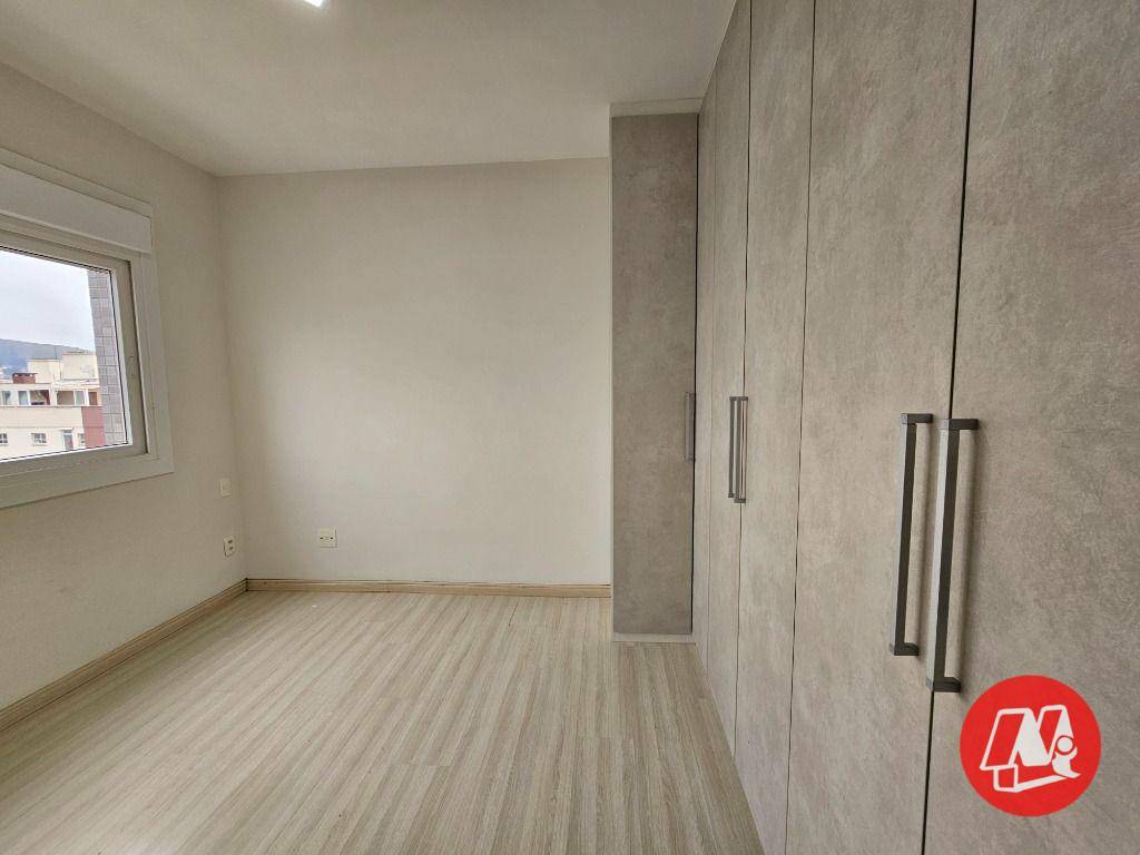 Apartamento à venda com 2 quartos, 69m² - Foto 23