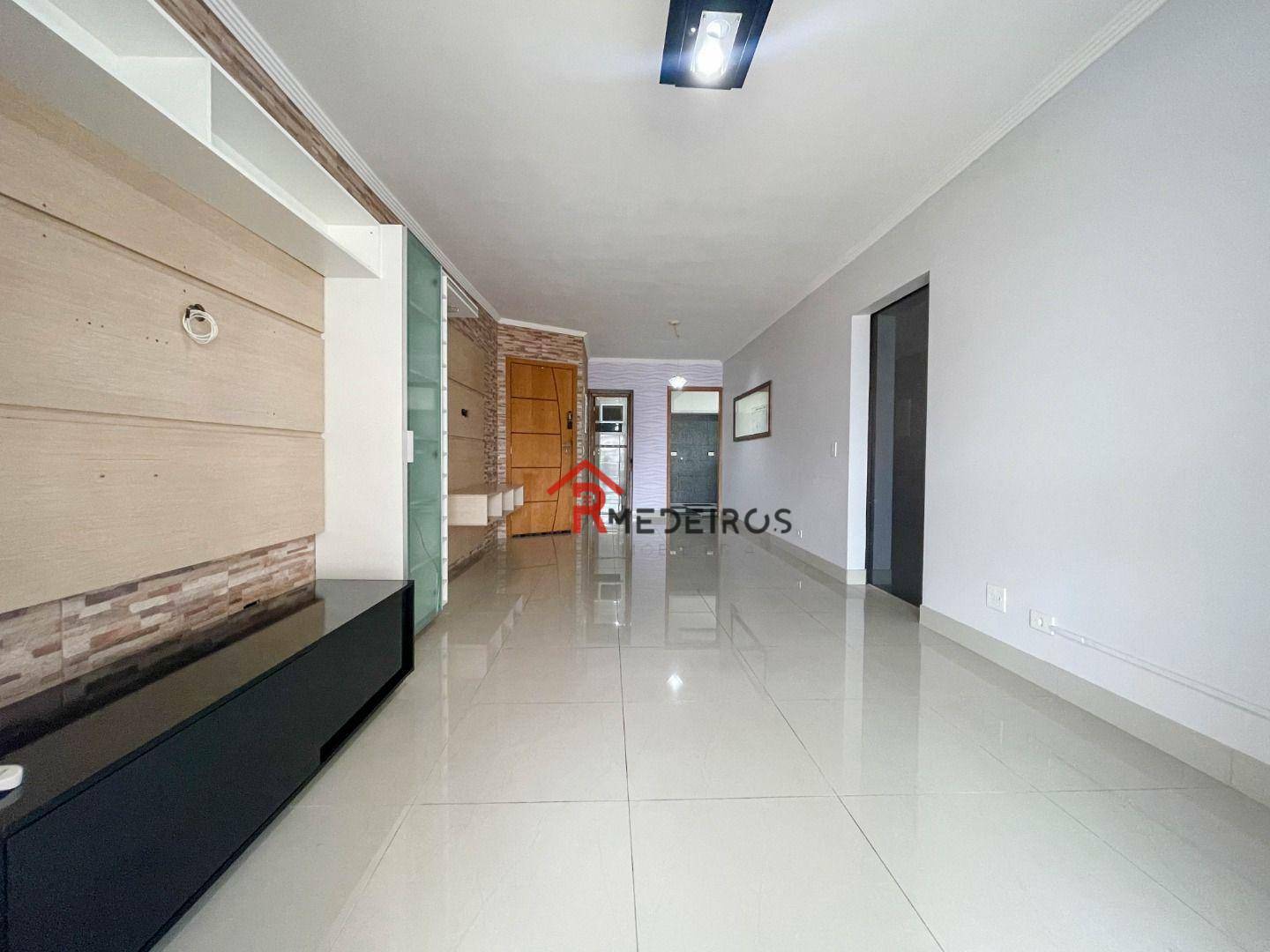 Apartamento à venda com 3 quartos, 120m² - Foto 4