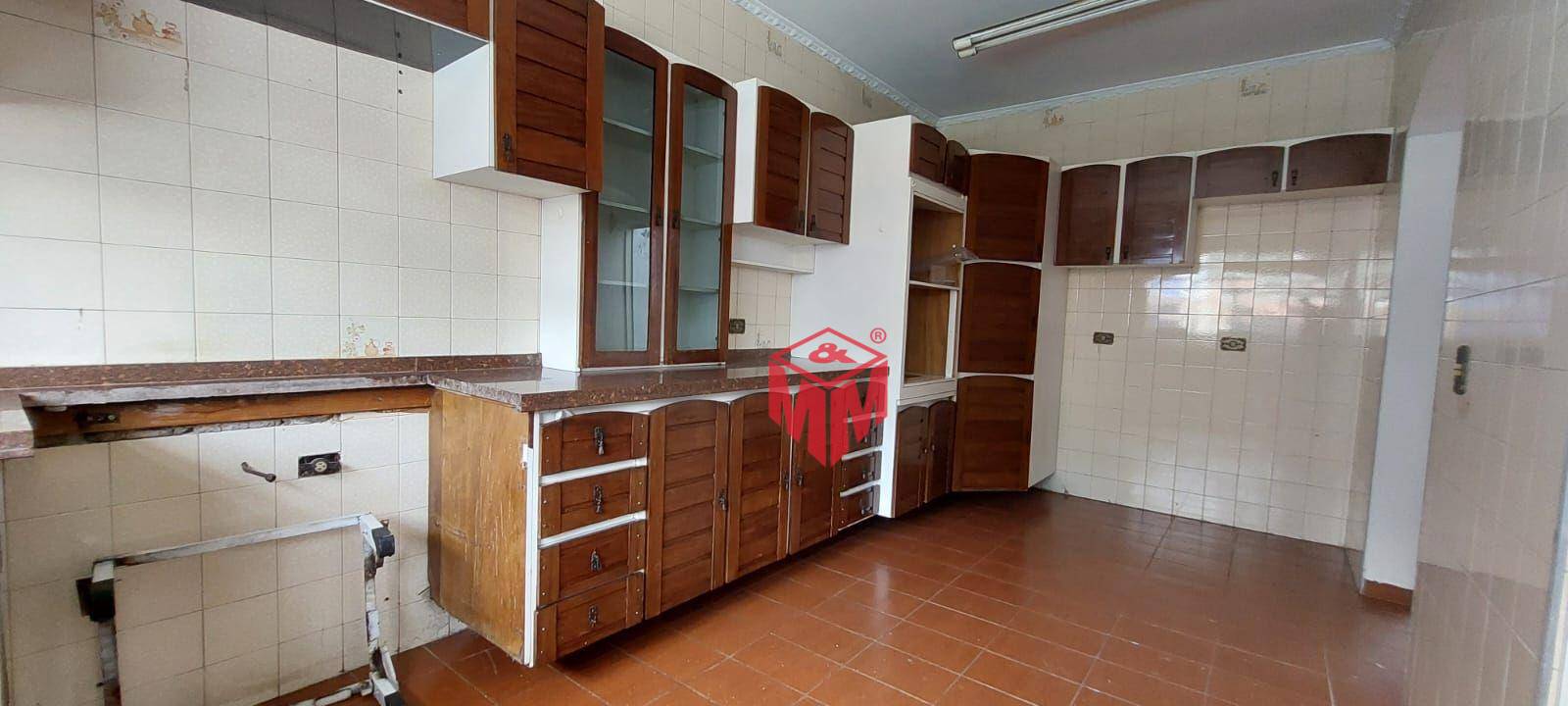 Sobrado à venda e aluguel com 3 quartos, 540m² - Foto 19