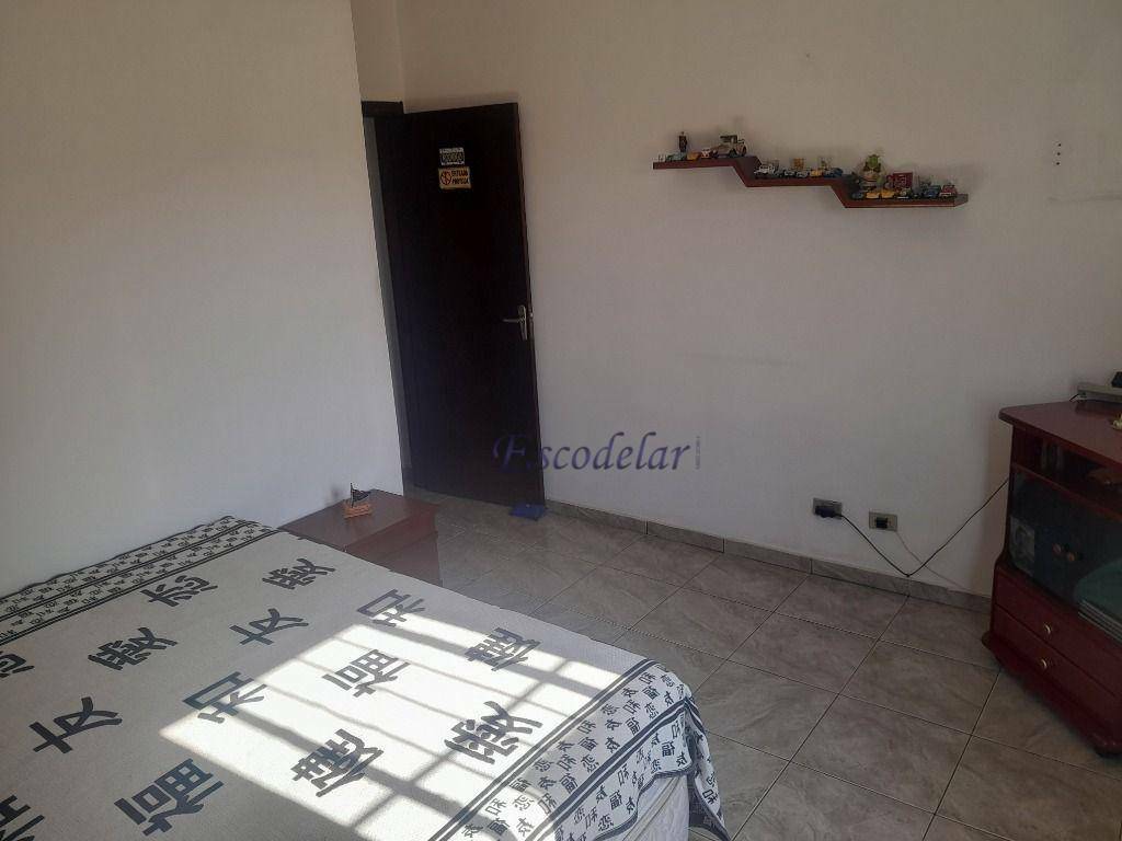 Sobrado à venda com 3 quartos, 200m² - Foto 22