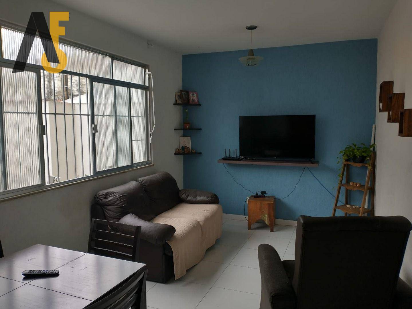 Casa à venda com 2 quartos, 171m² - Foto 1