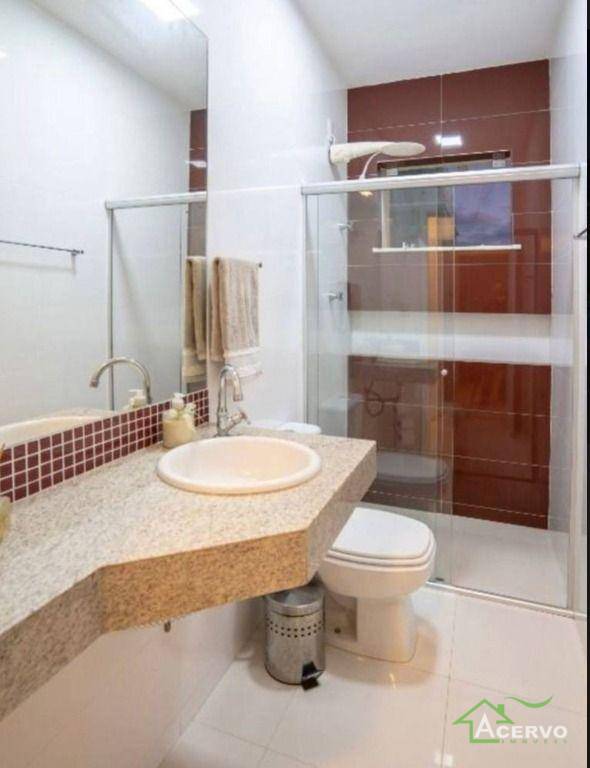 Casa de Condomínio à venda com 5 quartos, 400m² - Foto 12