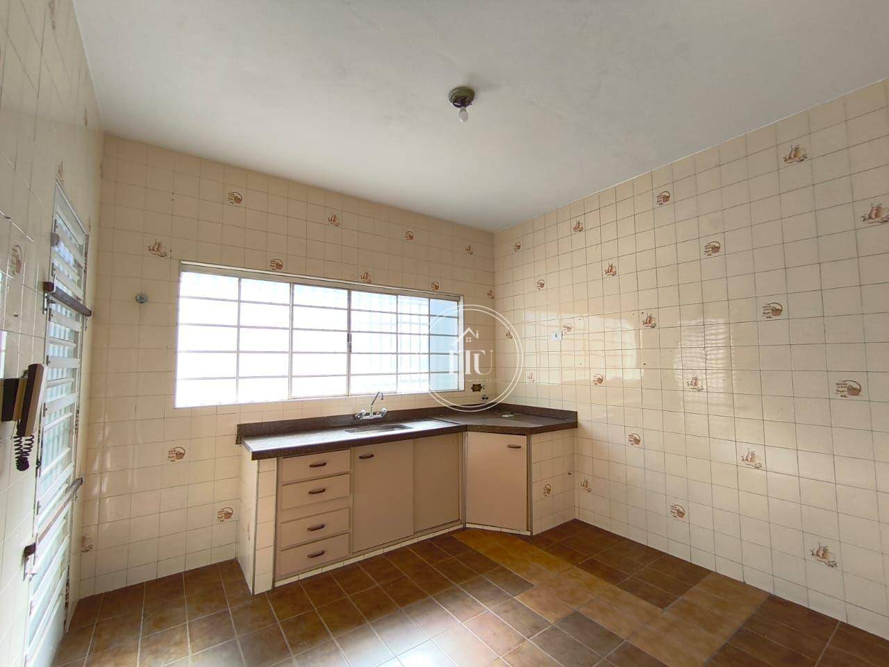 Casa para alugar com 5 quartos, 60m² - Foto 9