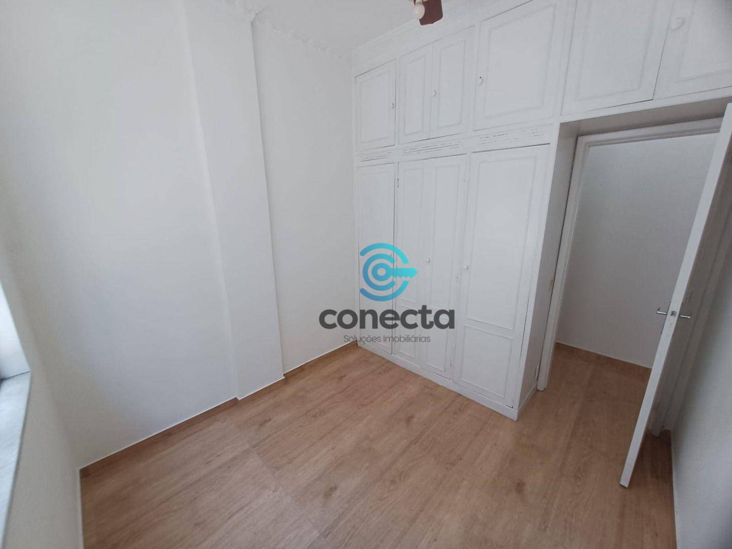 Apartamento para alugar com 3 quartos, 130m² - Foto 11