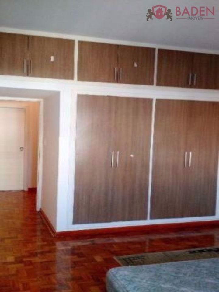 Apartamento à venda com 3 quartos, 200m² - Foto 11