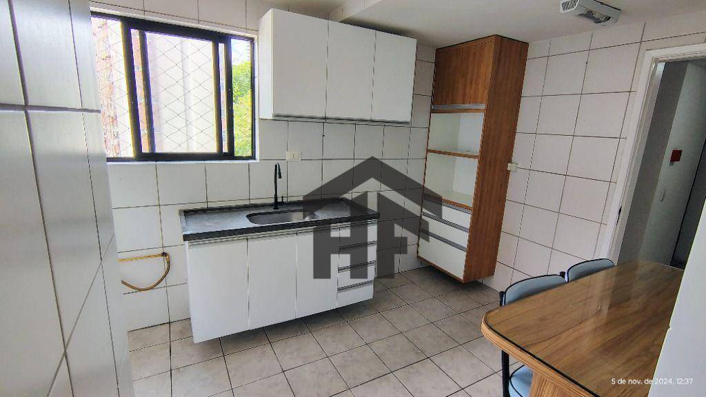 Apartamento para alugar com 3 quartos, 96m² - Foto 15