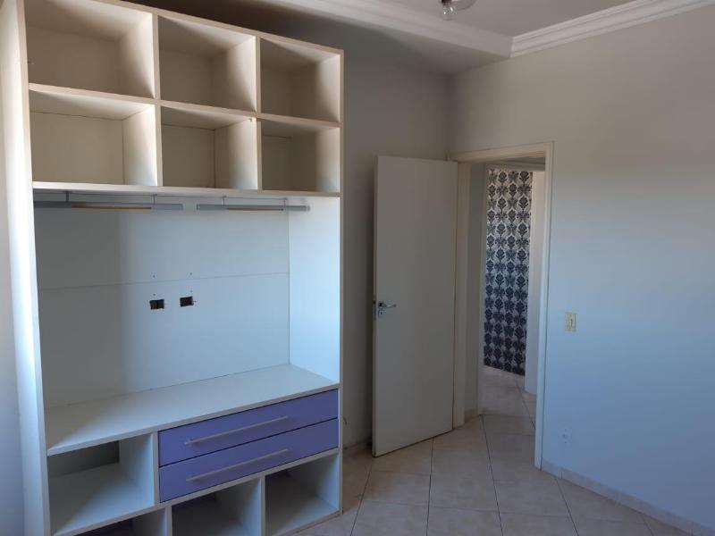 Apartamento à venda com 4 quartos, 135m² - Foto 18