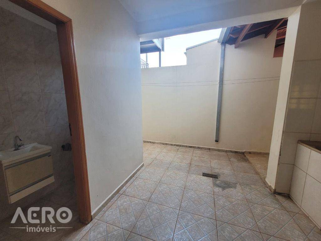 Casa à venda com 4 quartos, 170m² - Foto 18