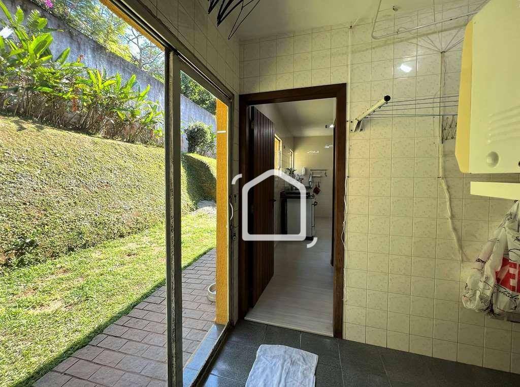 Casa de Condomínio à venda com 4 quartos, 350m² - Foto 49