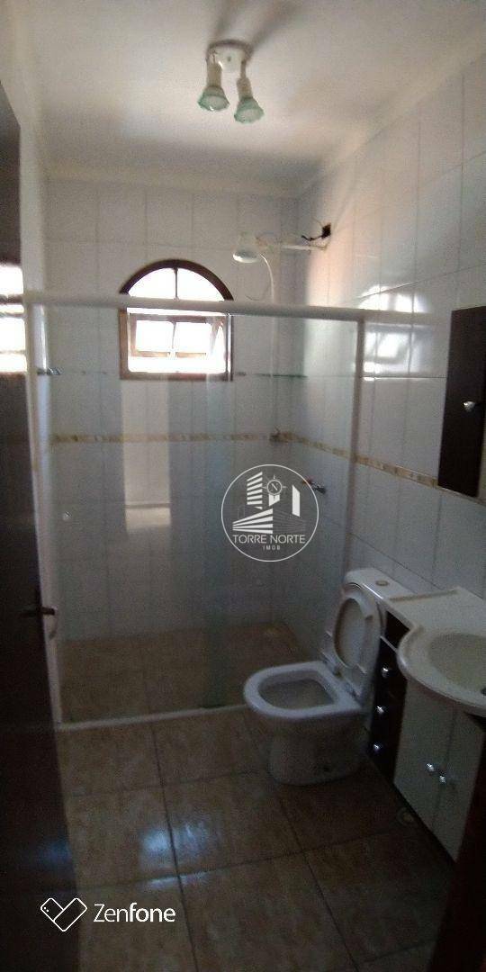 Sobrado à venda com 4 quartos, 200m² - Foto 14