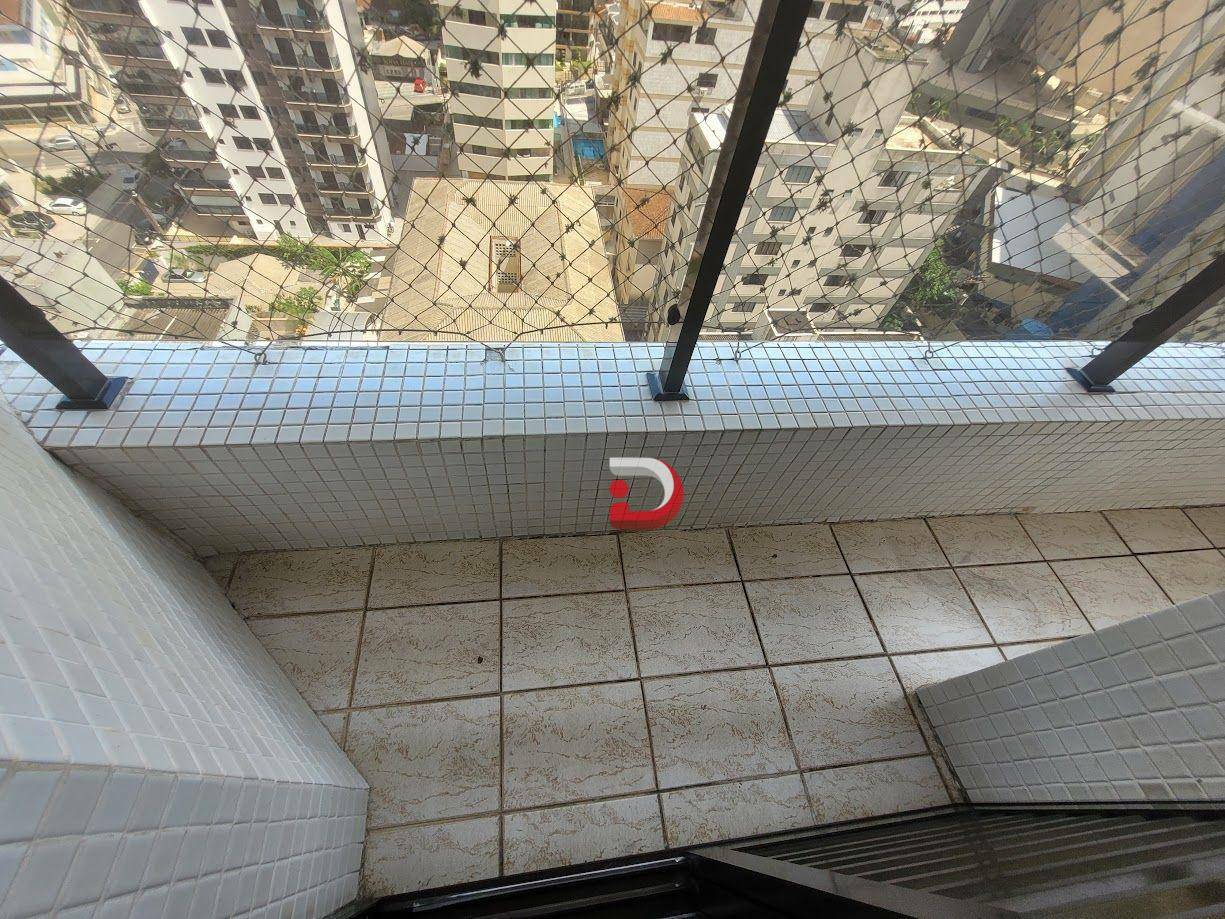 Apartamento para alugar com 3 quartos, 120m² - Foto 16