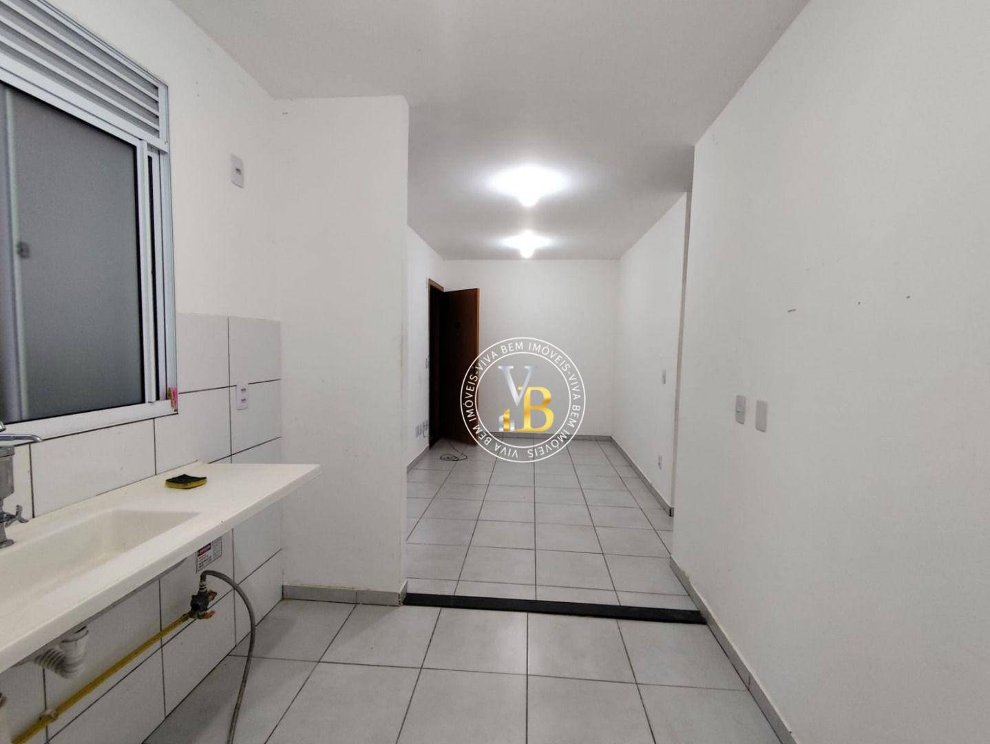 Apartamento para alugar com 2 quartos, 42m² - Foto 3