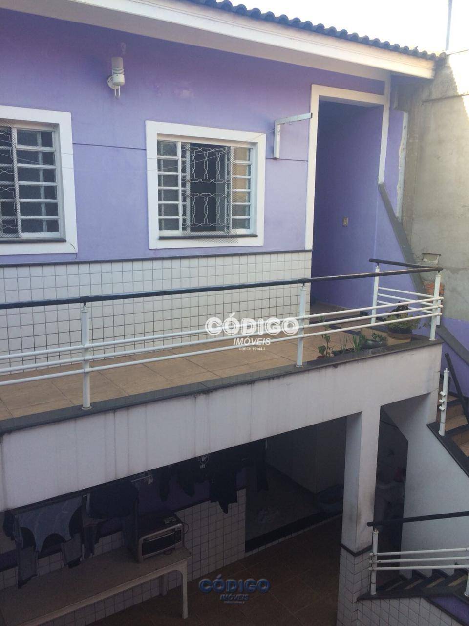 Sobrado à venda com 3 quartos, 225m² - Foto 2