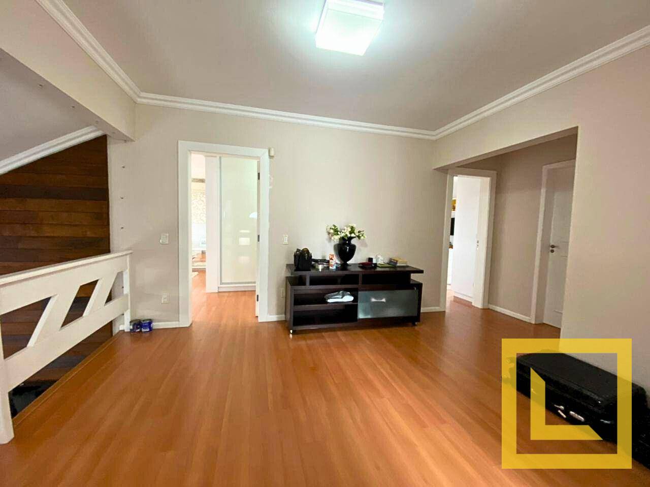 Casa à venda com 3 quartos, 260m² - Foto 9