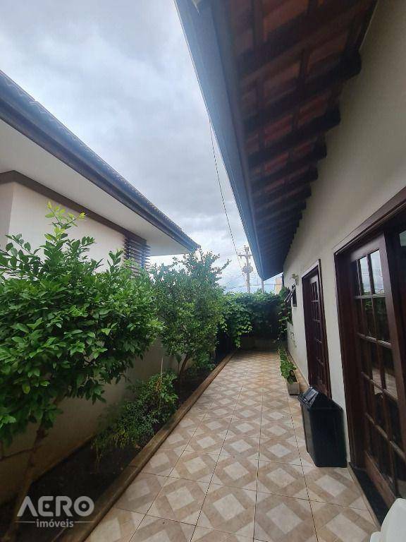 Casa de Condomínio à venda com 5 quartos, 700m² - Foto 21