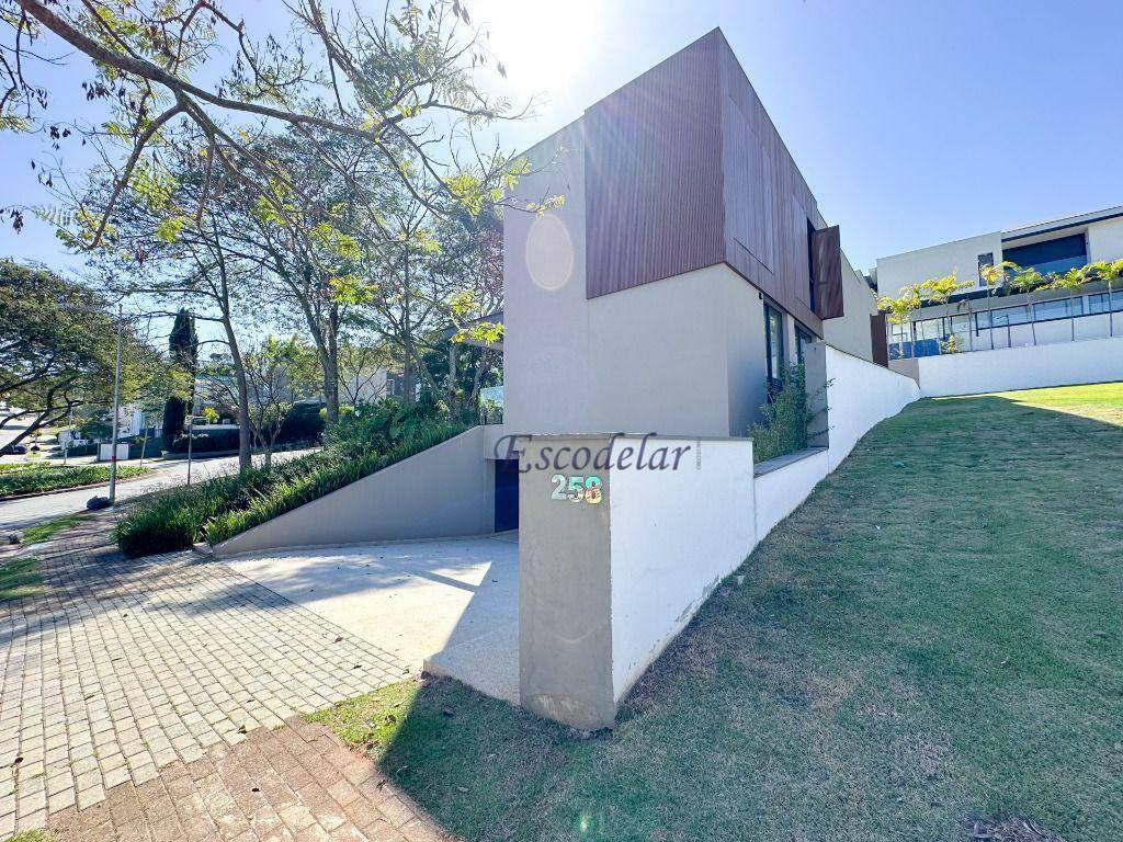 Casa de Condomínio à venda com 4 quartos, 537m² - Foto 11