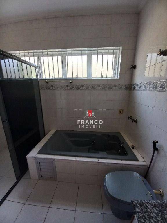 Casa de Condomínio à venda com 3 quartos, 200m² - Foto 28