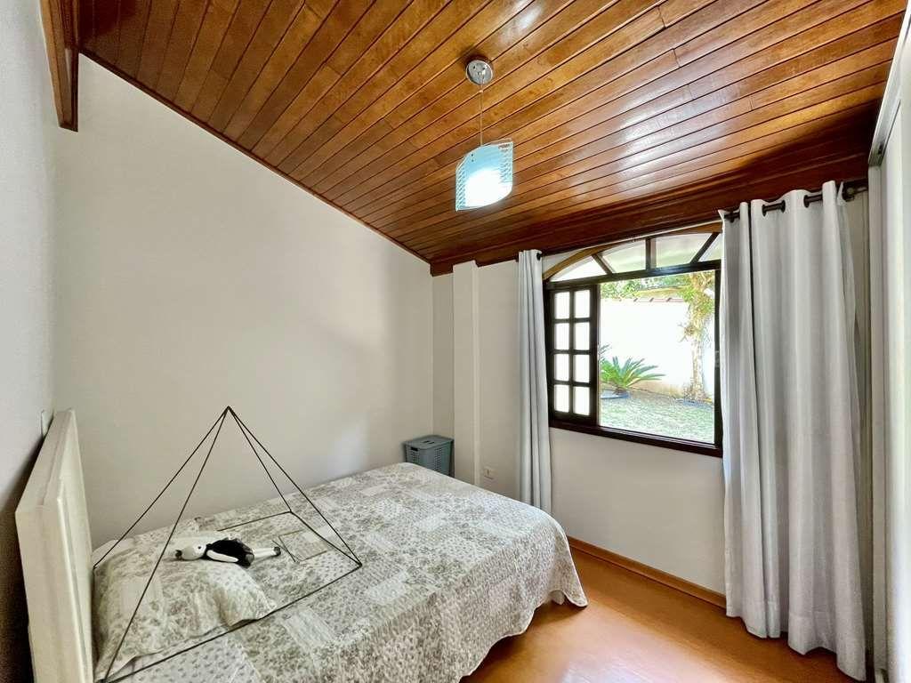 Casa à venda com 3 quartos, 215m² - Foto 24