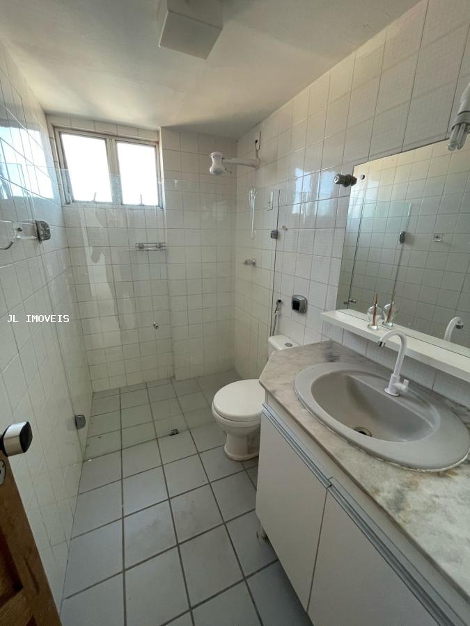 Apartamento para alugar com 3 quartos, 150m² - Foto 15