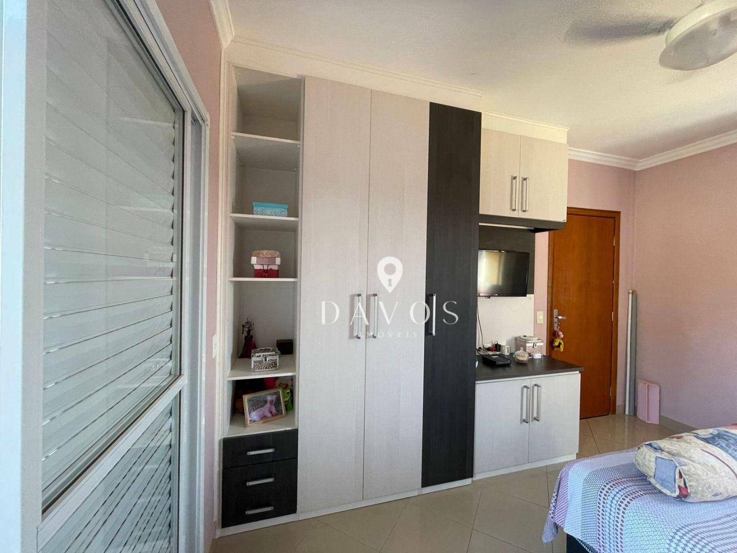 Sobrado à venda com 3 quartos, 240m² - Foto 17