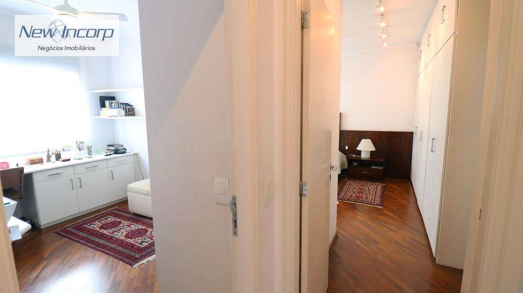 Apartamento à venda com 3 quartos, 162m² - Foto 9