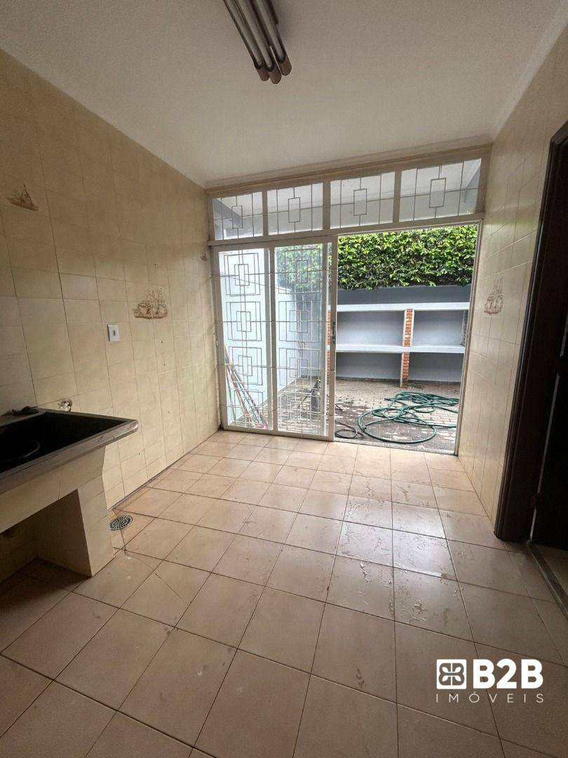 Casa, 4 quartos, 308 m² - Foto 4