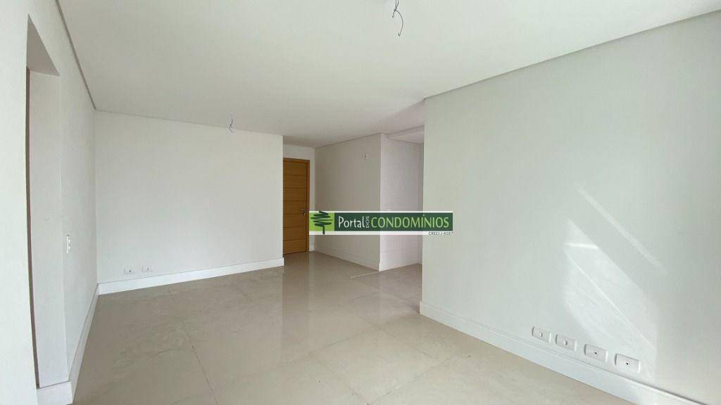 Apartamento à venda com 2 quartos, 95m² - Foto 21