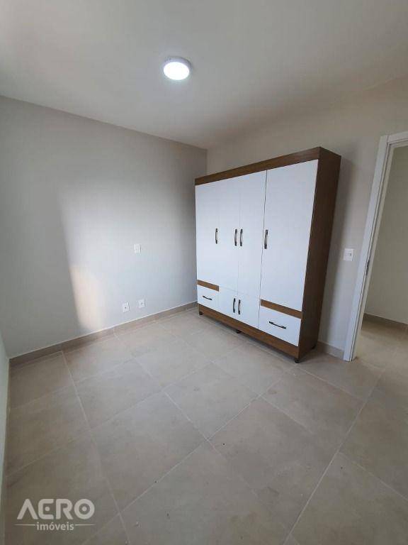 Apartamento para alugar com 1 quarto, 50m² - Foto 6