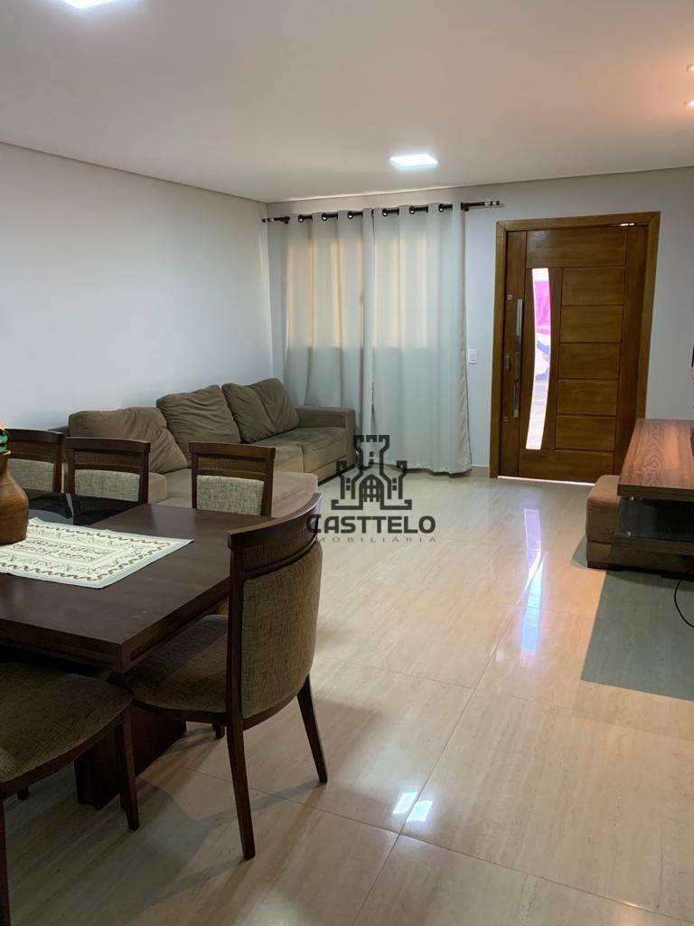 Casa à venda com 3 quartos, 150m² - Foto 1