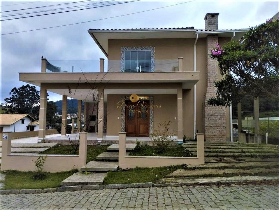 Casa de Condomínio à venda com 4 quartos, 350m² - Foto 1