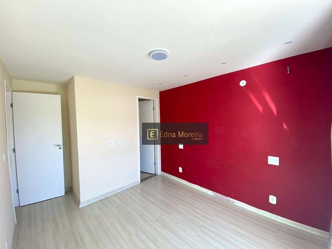 Casa à venda com 2 quartos, 140m² - Foto 4