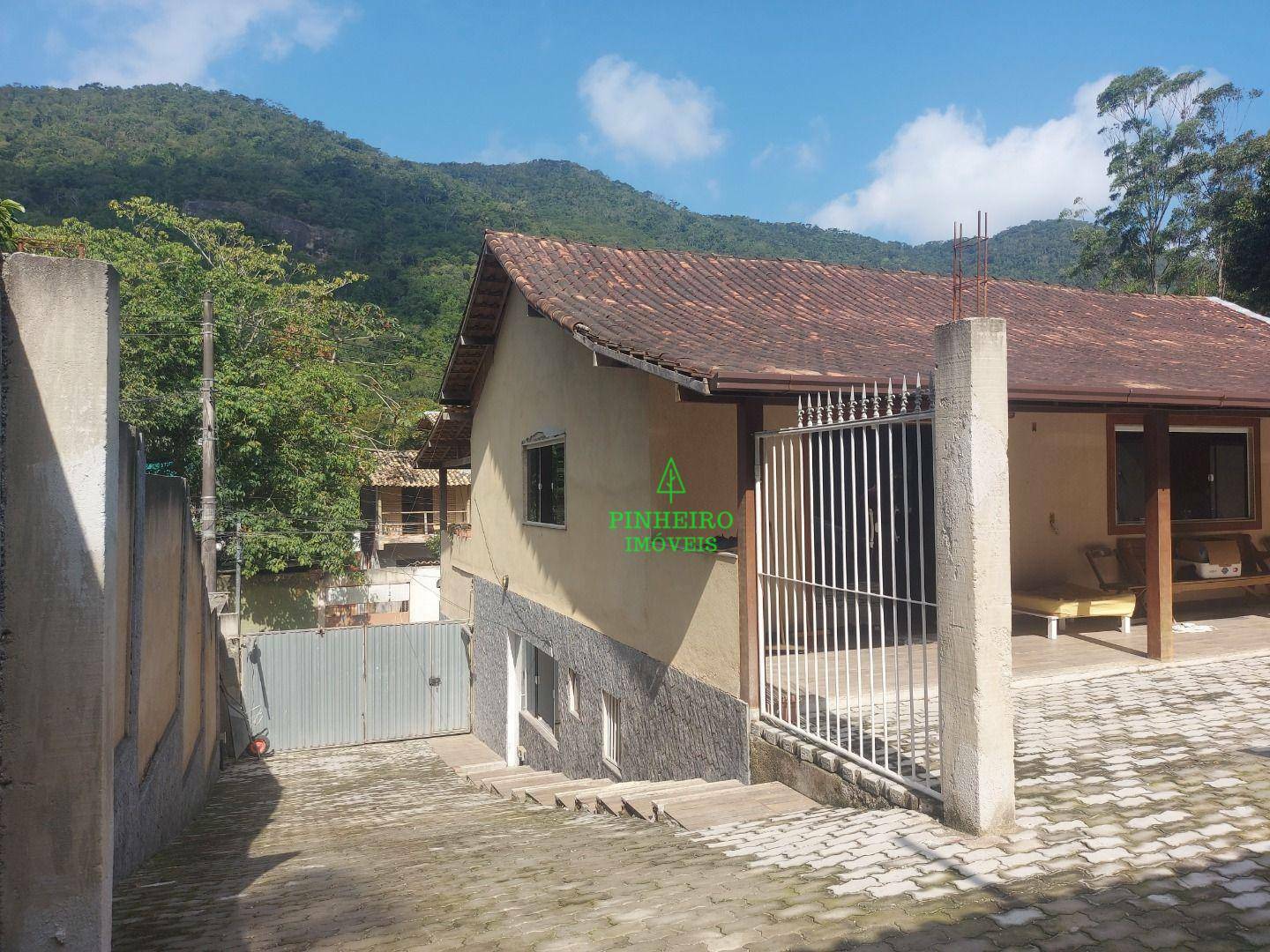 Casa à venda e aluguel com 3 quartos, 300m² - Foto 16