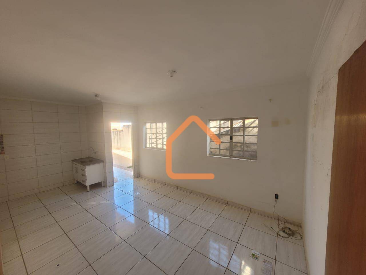 Apartamento à venda com 2 quartos, 75m² - Foto 2