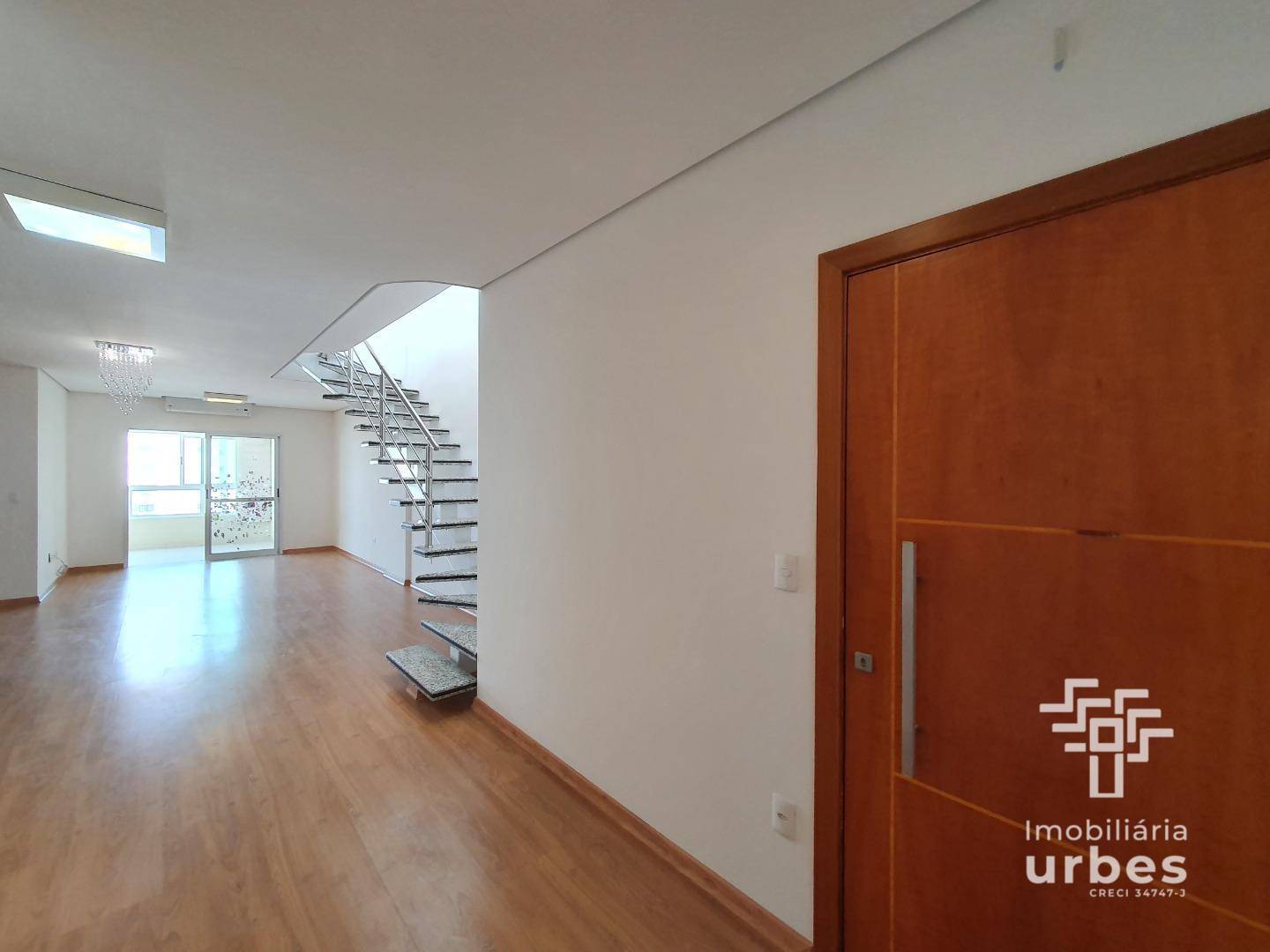 Apartamento à venda com 3 quartos, 256m² - Foto 4