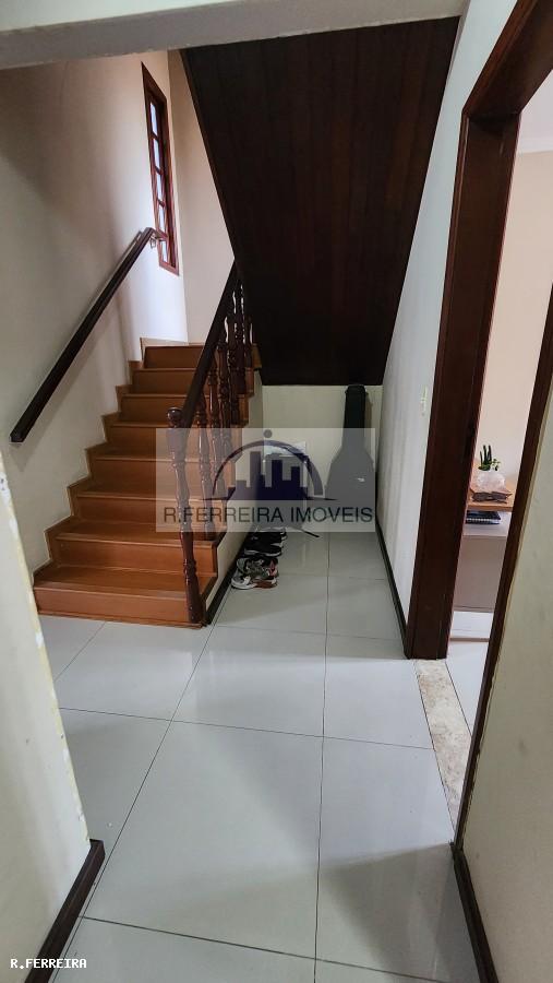 Casa de Condomínio para alugar com 4 quartos, 180m² - Foto 8
