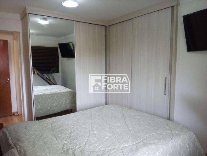 Apartamento à venda com 3 quartos, 199m² - Foto 17