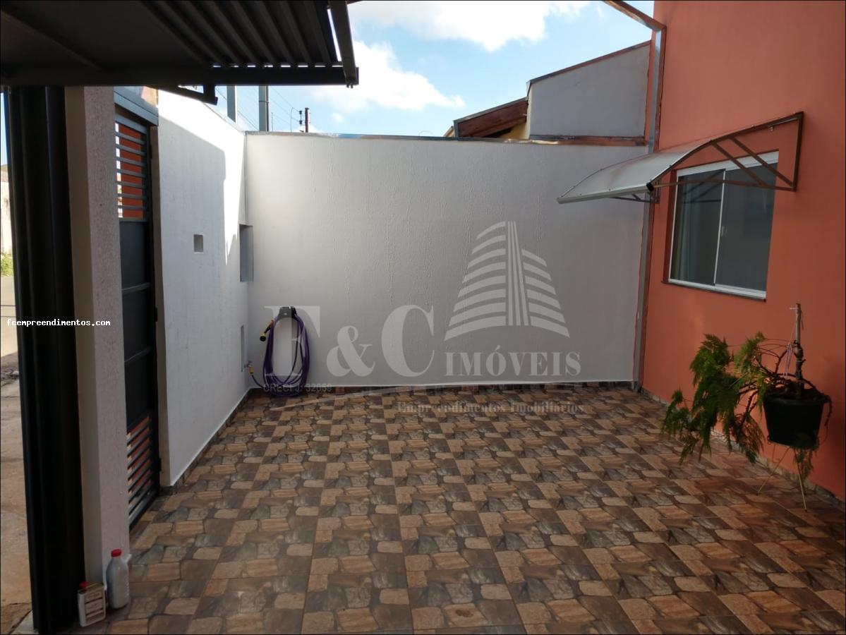 Casa à venda com 2 quartos, 160m² - Foto 4