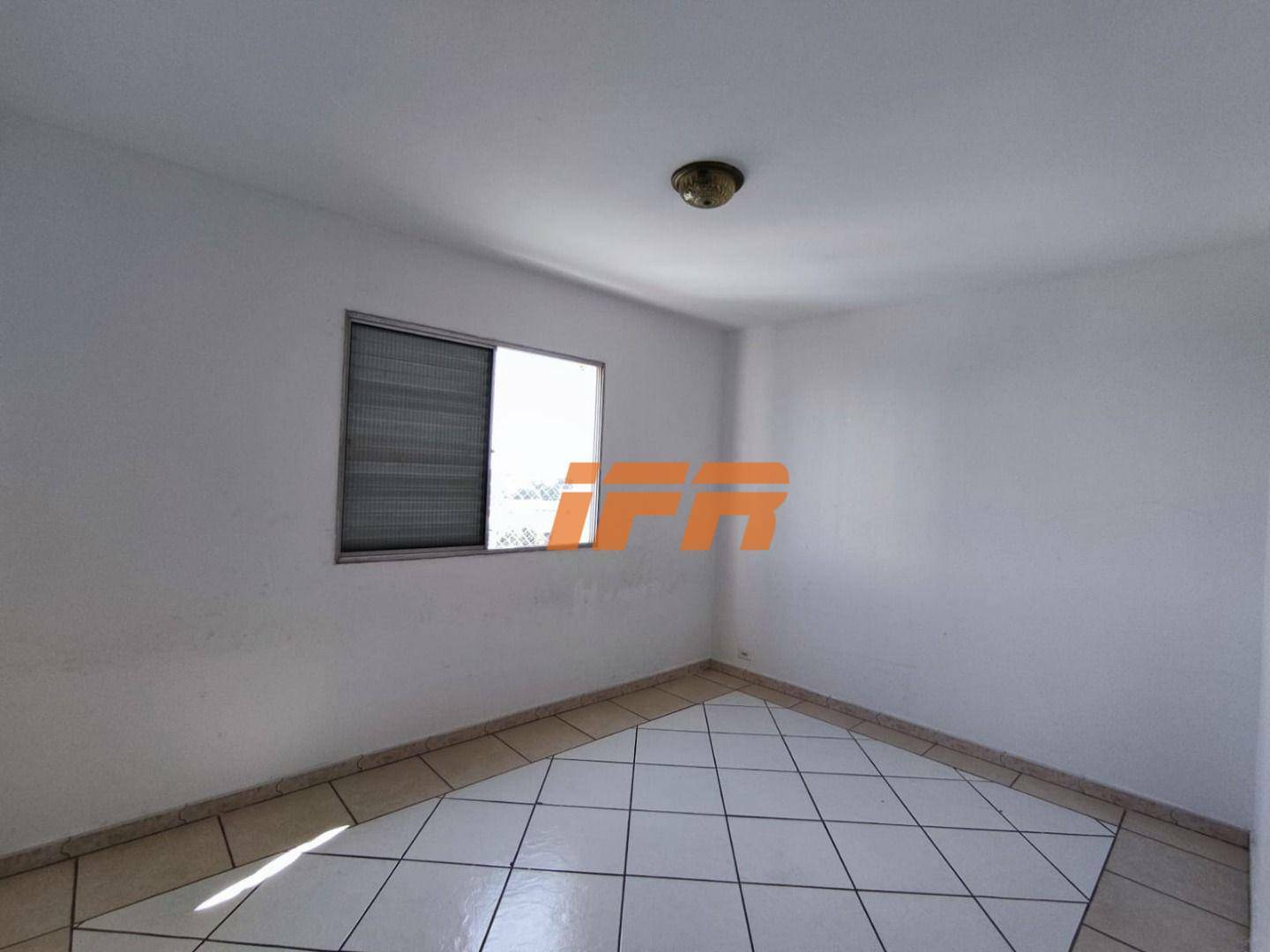 Apartamento à venda com 3 quartos, 143m² - Foto 28